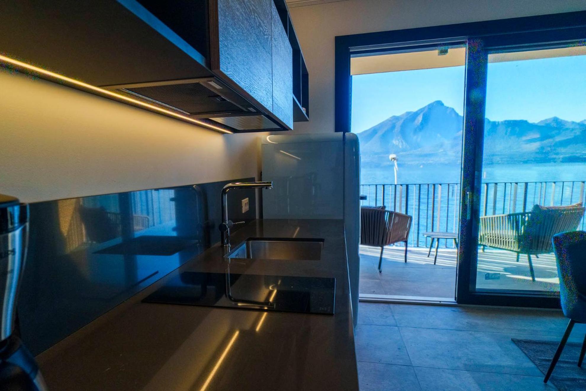 Attilio High Living Suites - Adults Only 托里德尔贝纳科 外观 照片